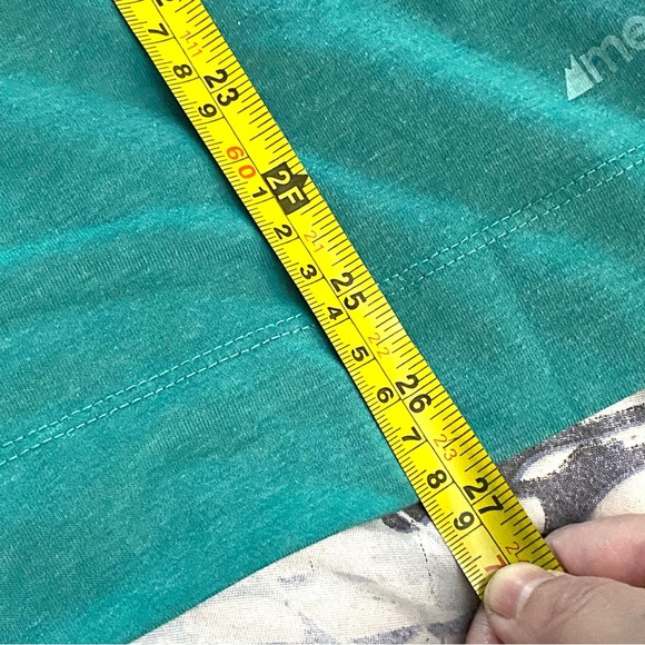 Mountain Equipment Co-op Women’s Sleeveless Turquoise Shirt Lightweight W/pocket - Picture 7 of 9